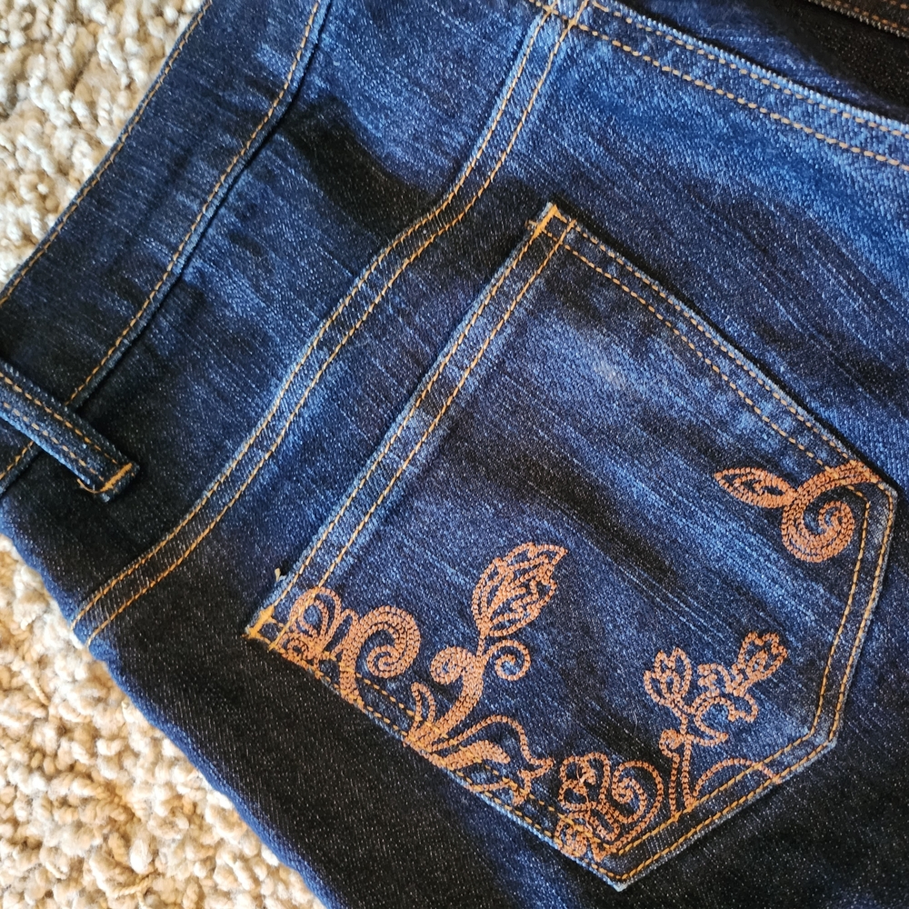 Women's Blue Jeans with Embroidered Detail